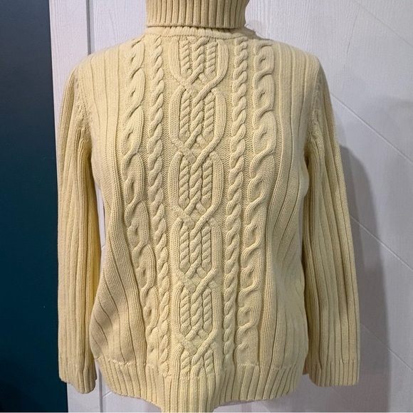 Vintage Tabi CableKnit Turtleneck- Chunky Fisherman Knit Retro Preppy Minimalist - Picture 6 of 8